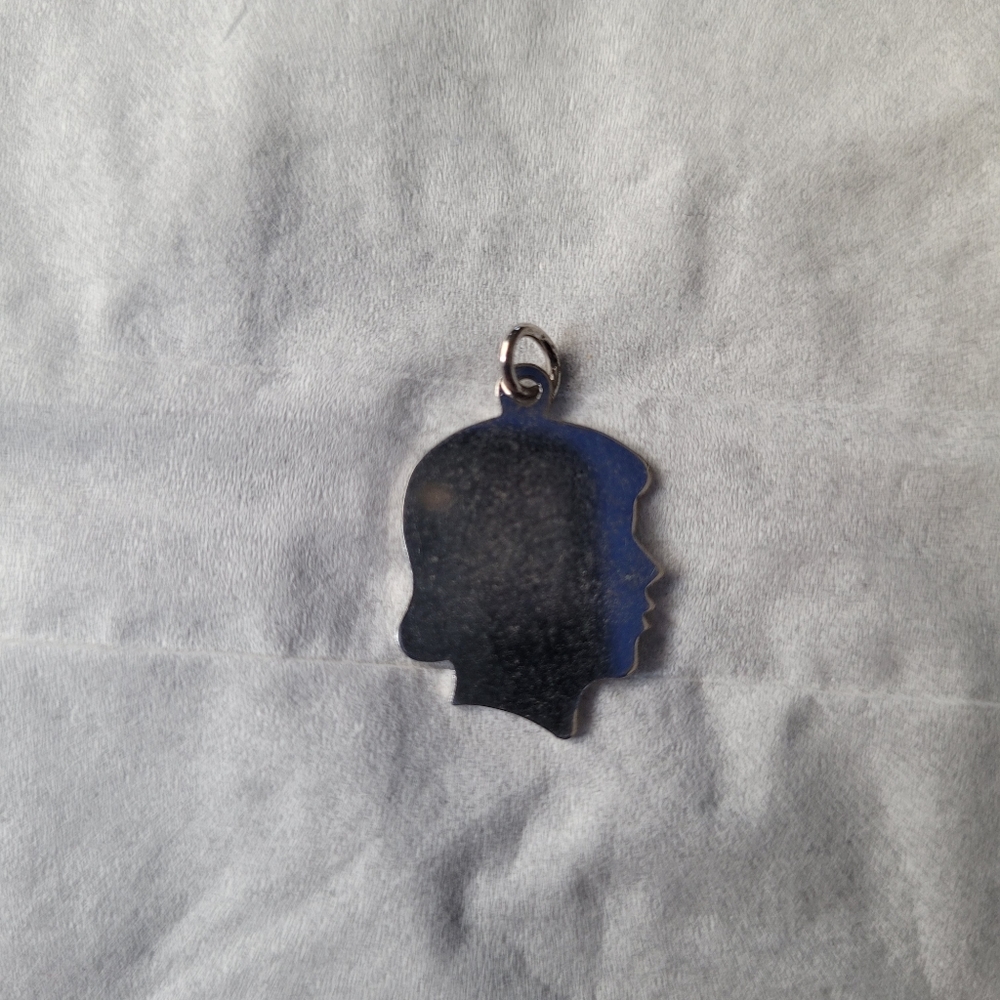 ⭐Vintage Female Profile Charm⭐